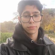 Alumno de 2o de Ingeniería Informática en la UAB listo para dar clases de refuerzo a alumnos de ESO y primaria